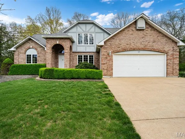 5171 Waters Edge Dr, Hillsboro, MO 63050