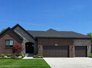 8374 Meadow Creek Dr, Goodrich, MI 48438