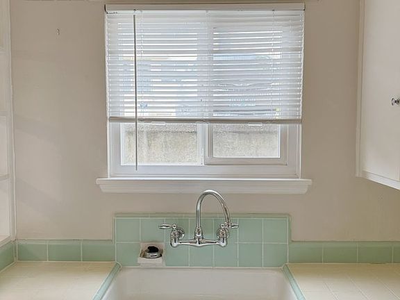 5th image of 5740 SE Milwaukie Ave #43-2