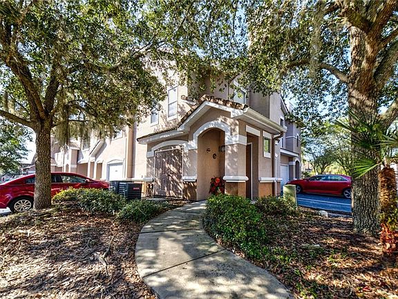 2nd image of 10528 Villa View Cir #10528