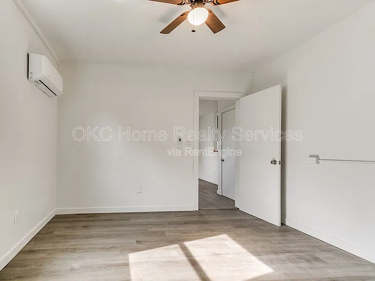1812 W Noble Ave — Photo 22