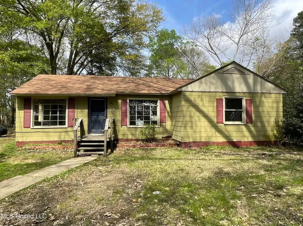704 Woodbury Rd, Jackson, MS 39206