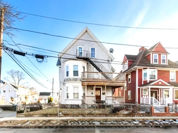 16 Salem St, Lynn, MA 01905