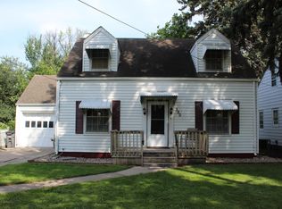 520 5th St S, Moorhead, MN 56560