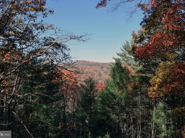 233 High Cliff Rd, Capon Bridge, WV 26711