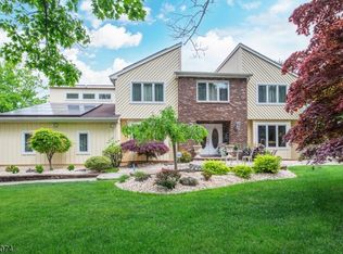 249 Ratzer Rd, Wayne, NJ 07470