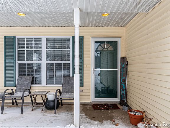 2nd image of 1800 Sibley St SE