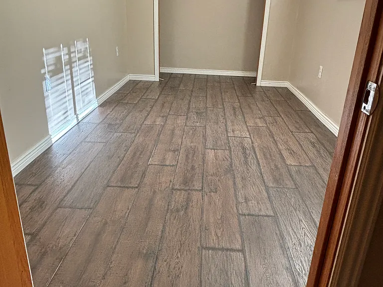 1002 Gurley Ave — Photo 5