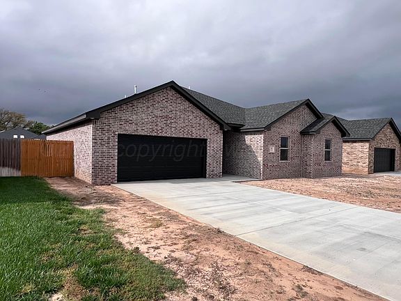 3rd image of 708 Columbia Dr