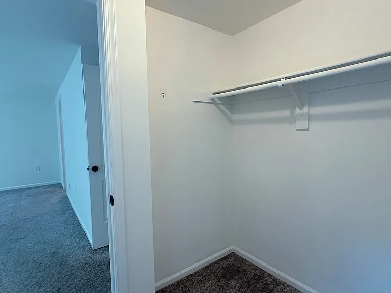 10100 Walnut Wood Ct — Photo 3