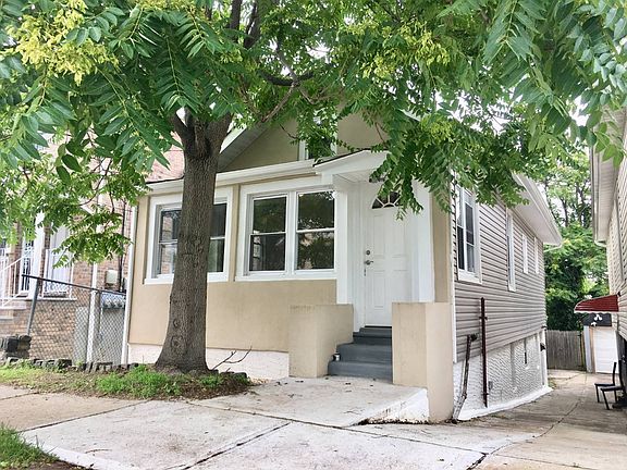 2nd image of 2926 Wickham Ave