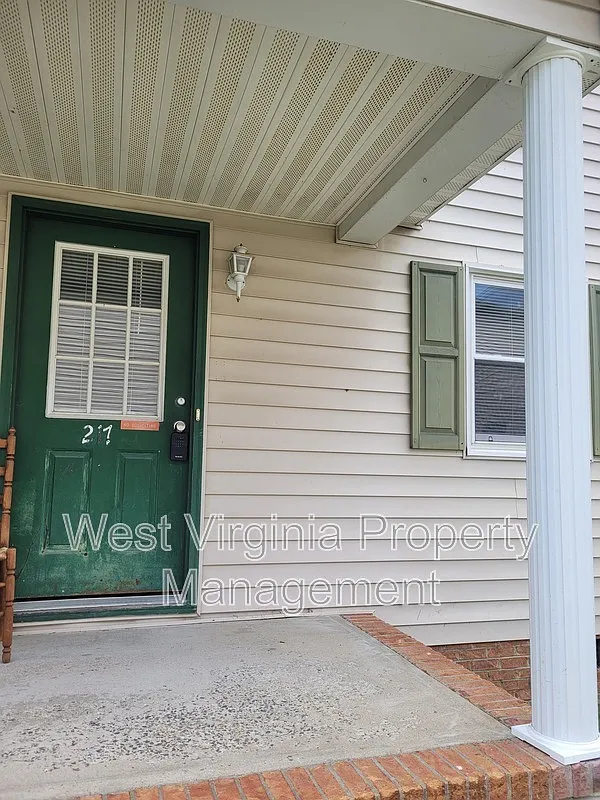 2 bed, 1.0 bath, $1,150 — Photo 4
