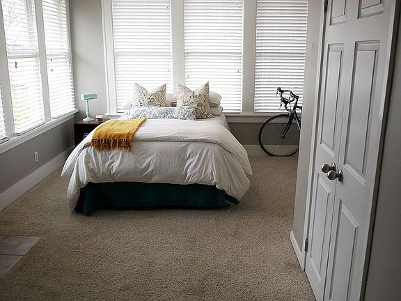 MASTER BED