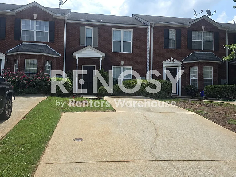 5533 Strathmoor Manor Cir — Photo 3