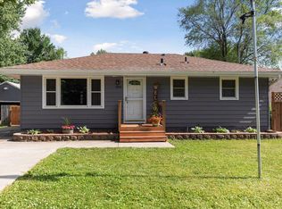 690 Ironton St NE, Fridley, MN 55432