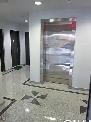 Rented by Realty 2000 Corp | media 4