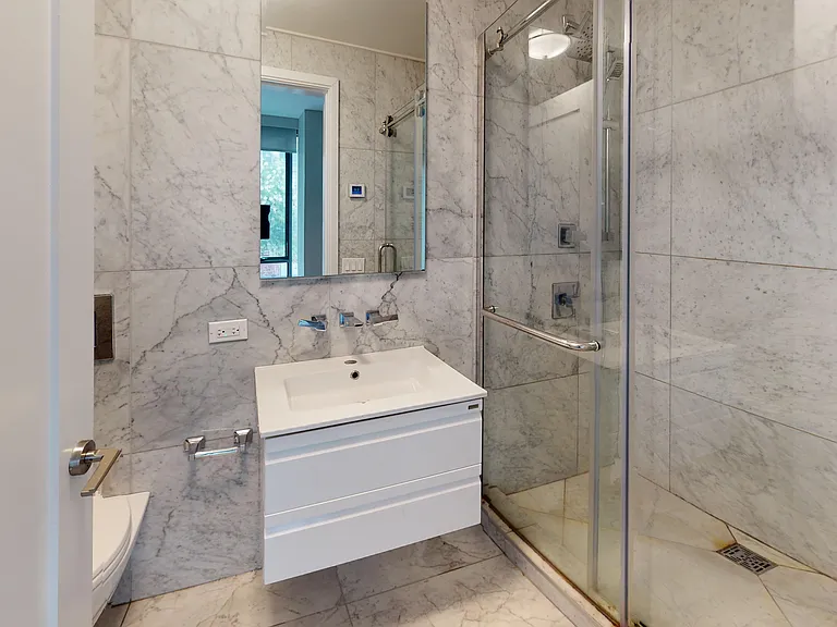 237 E 34th St #202 — Photo 10