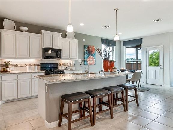 Home images & Floor Plans are for illustration purposes only & may vary from actual home