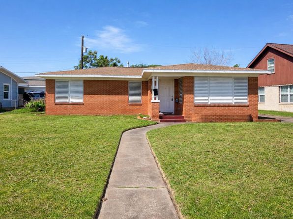 1611 Campbell Ln