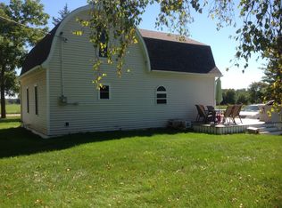 607 N Crystal Rd, Crystal, MI 48818