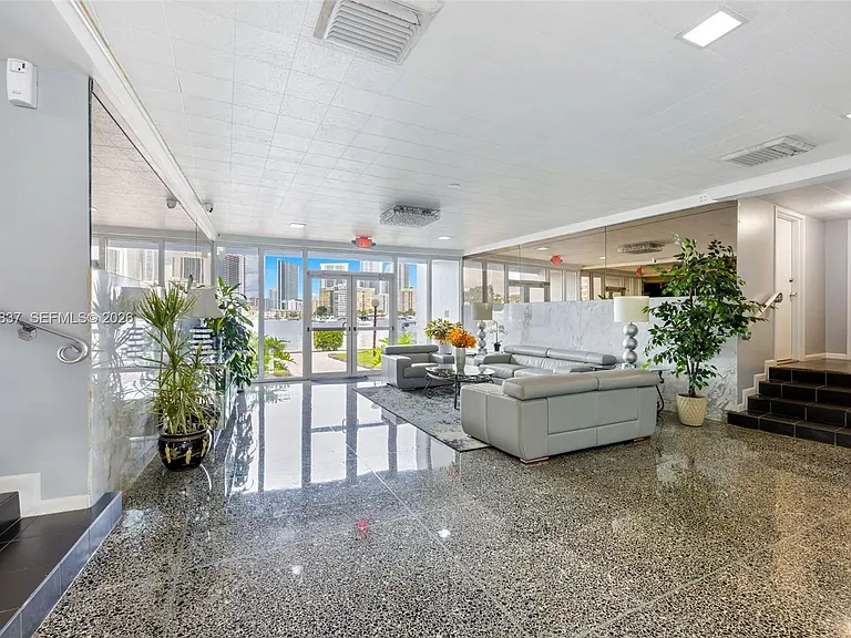 430 Golden Isles Dr #707 — Photo 12