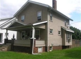735 N Dawson St, Uhrichsville, OH