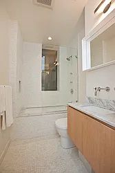 Rented by Barkoff Residential 