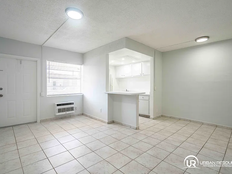 6650 Miller Dr #19 — Photo 8