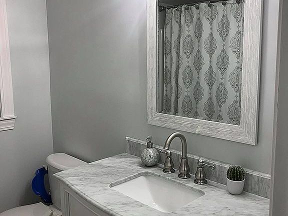 5th image of 9699 Ten Mile Rd NE