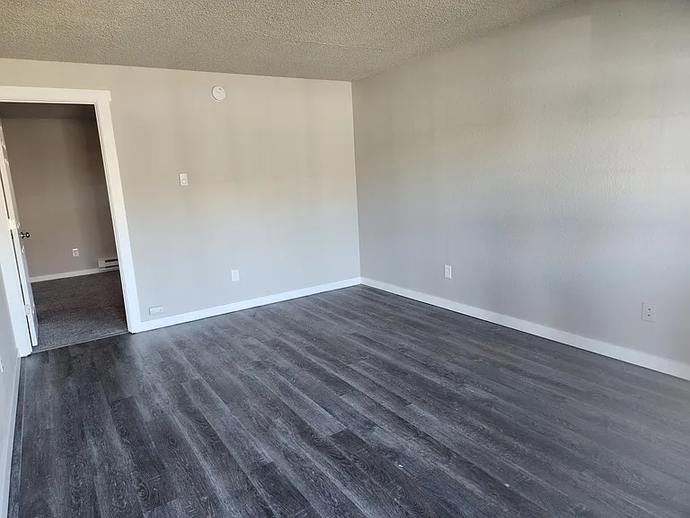 Living Room Unit 22