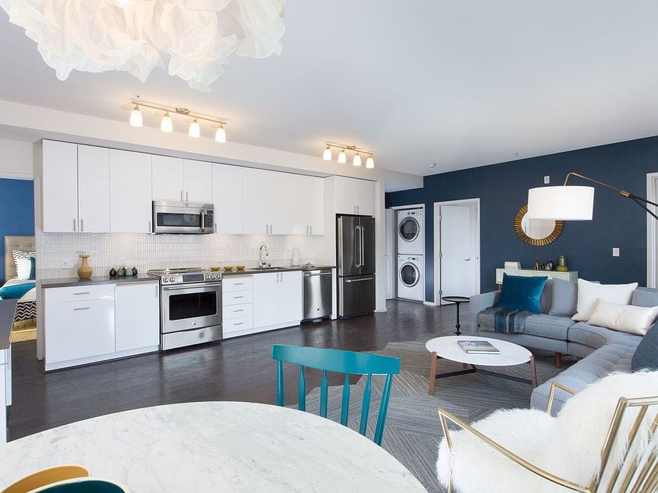 Signature Two Bedroom Kitchen