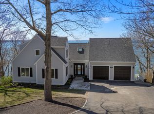 64 Bay Shore Dr, Plymouth, MA 02360
