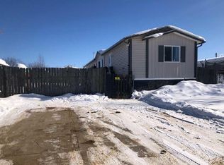 3 W Dewberry Rd, High Level, AB T0H1Z0