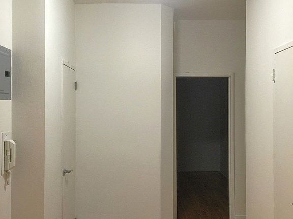 3rd image of 520 E 84th St APT 4K