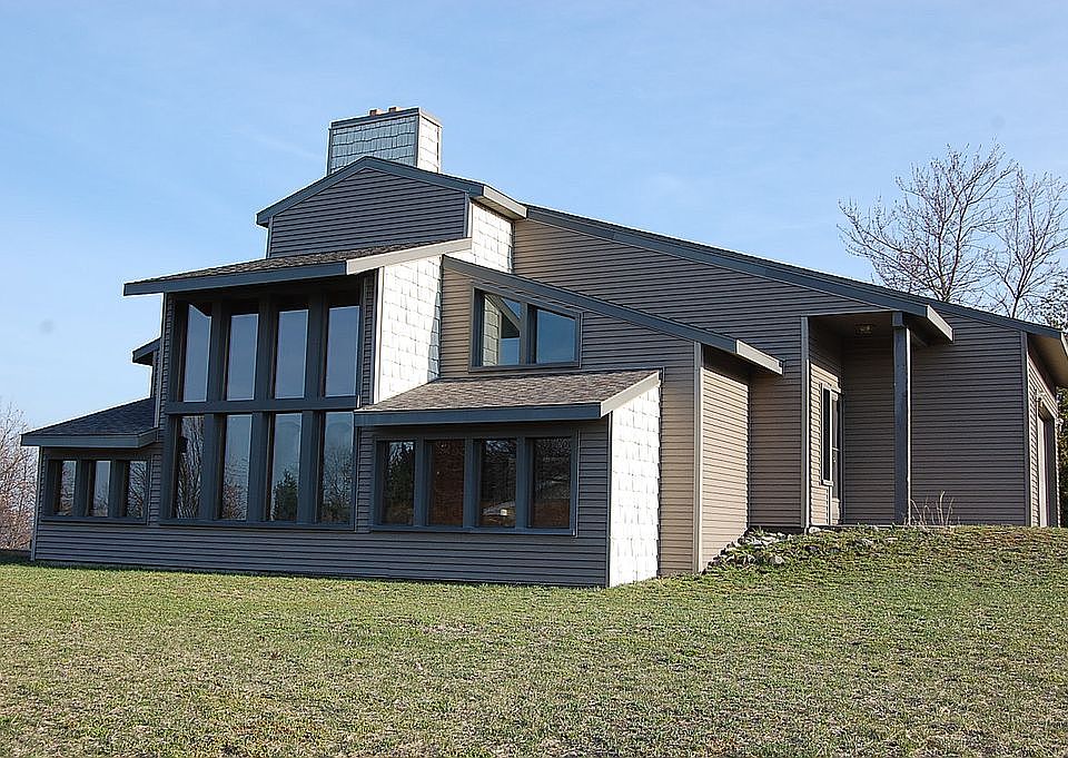 1st image of 10389 Warren Dr