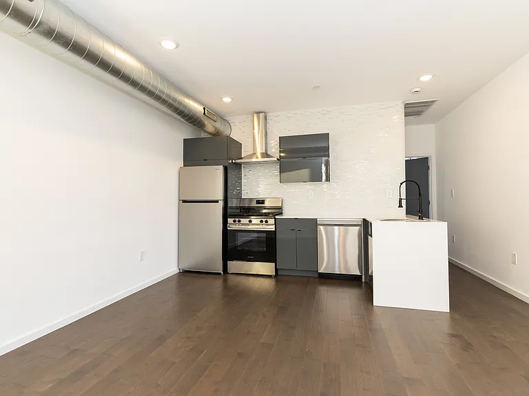 620 Diamond St #2 — Photo 3