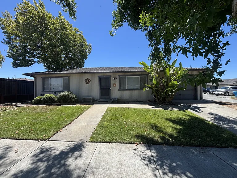 1031 Caputo Ct #A — Photo 1