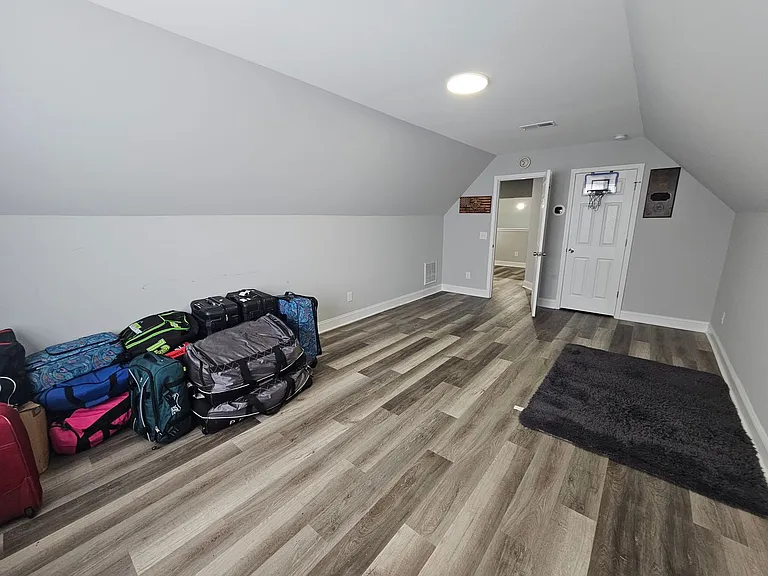 109 Fox Cove Xing — Photo 16