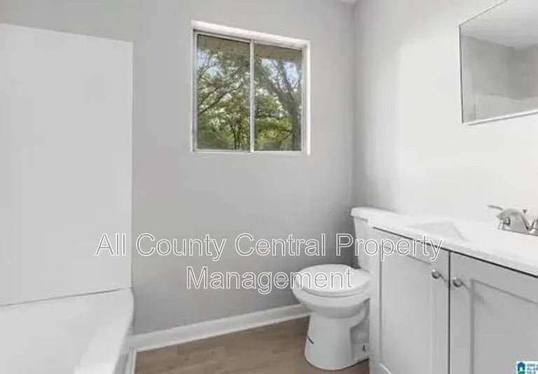 1232 Frisco St — Photo 6