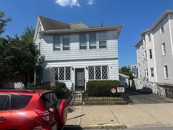 3rd image of 136 Main St
