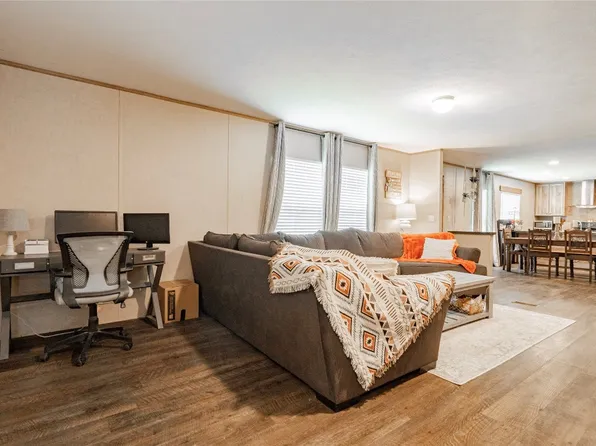 1506 SE County Road 3135, Corsicana, TX 75109