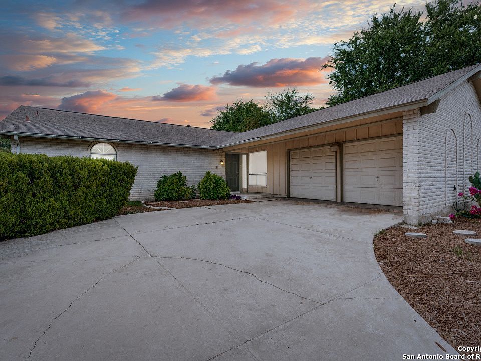 1st image of 11218 El Sendero
