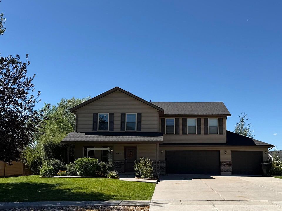 1st image of 542 S Lakeside Dr