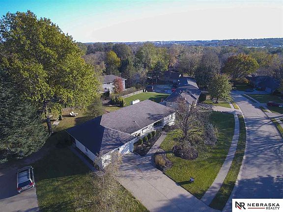 5th image of 12479 Woodcrest Dr