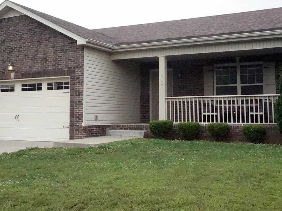 1st image of 967 Silty Dr