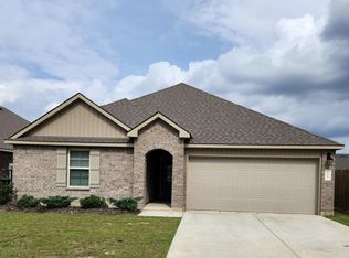 104 Abbeywood Ct, Youngsville, LA 70592