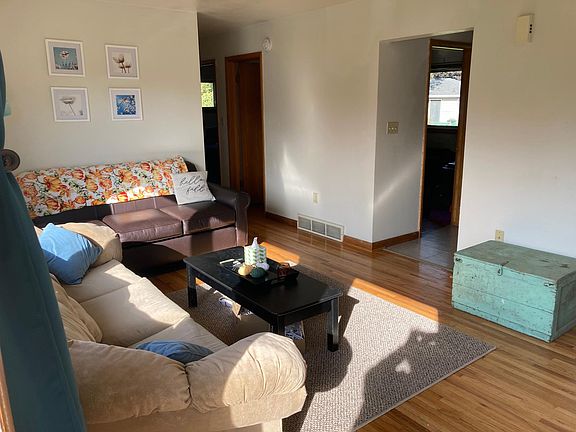 4th image of 1616-1618 Starbeck Cir