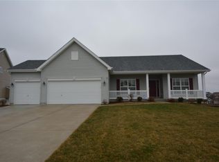 271 Sonnet Cir, Wentzville, MO 63385