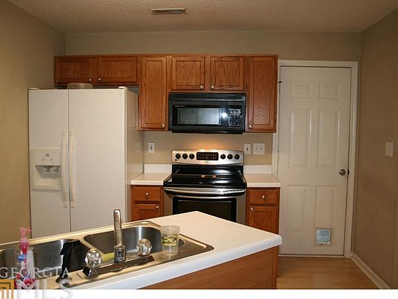 4th image of 63 Cherub Ln