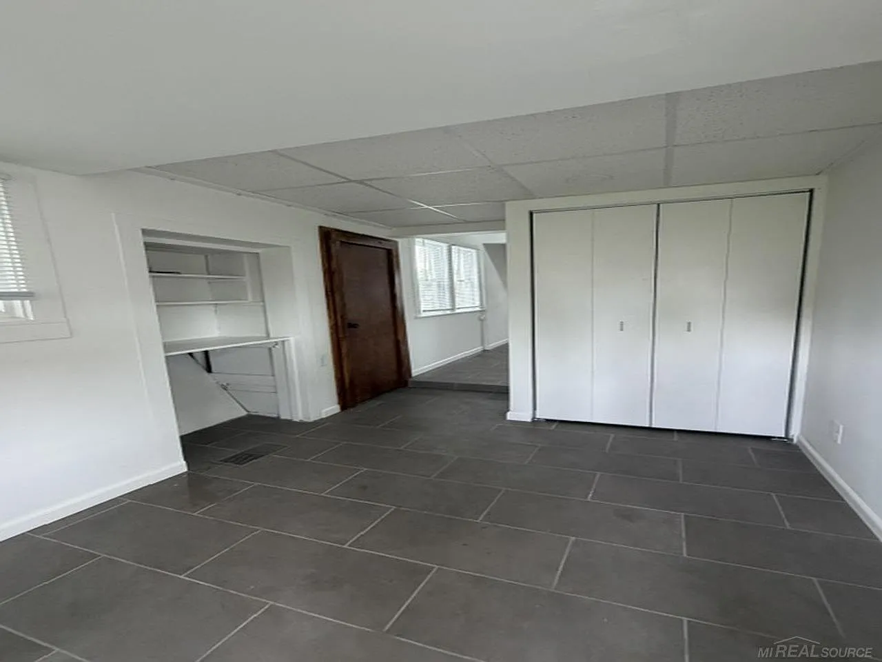 1 bed, 1.0 bath, 750 sqft, $1,000 — Photo 2